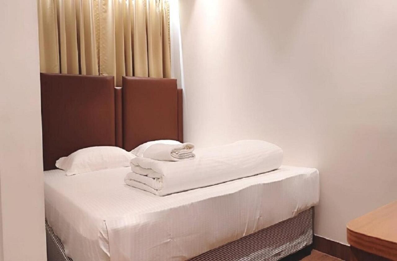 Staymaker Hotel Mohan Palace Baharampur Eksteriør billede