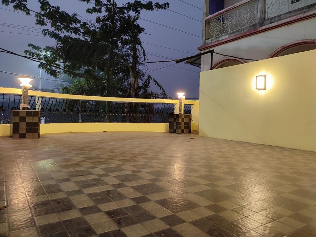 Staymaker Hotel Mohan Palace Baharampur Eksteriør billede