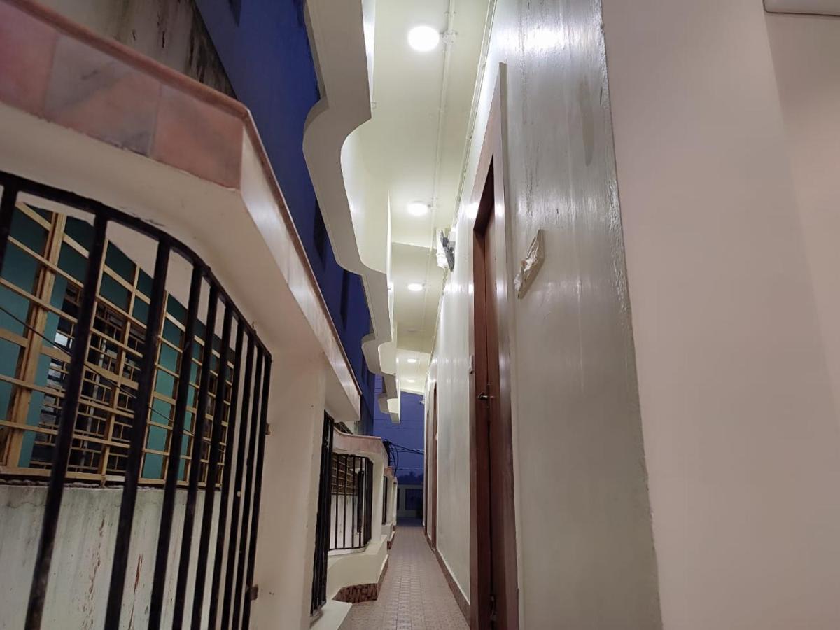 Staymaker Hotel Mohan Palace Baharampur Eksteriør billede